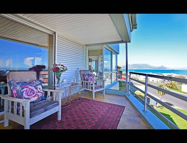 4 BEDROOM HOUSE FOR SALE IN BLOUBERGSTRAND